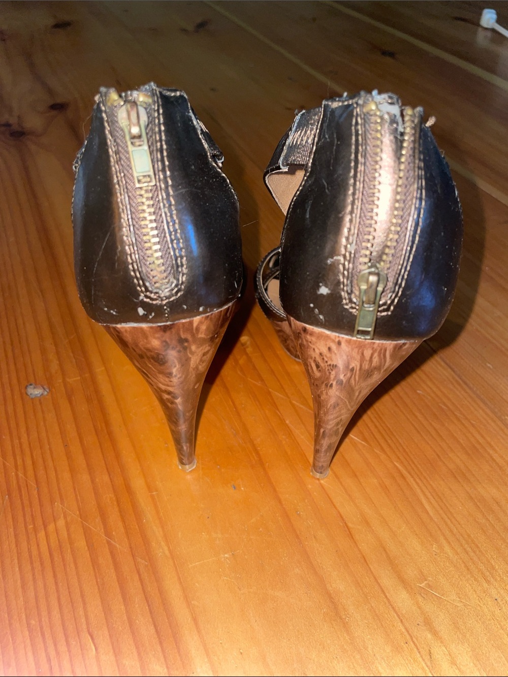 Steven By Steve Madden Black Strappy Heels with Wood-Effect Platform - Picture 4 of 8